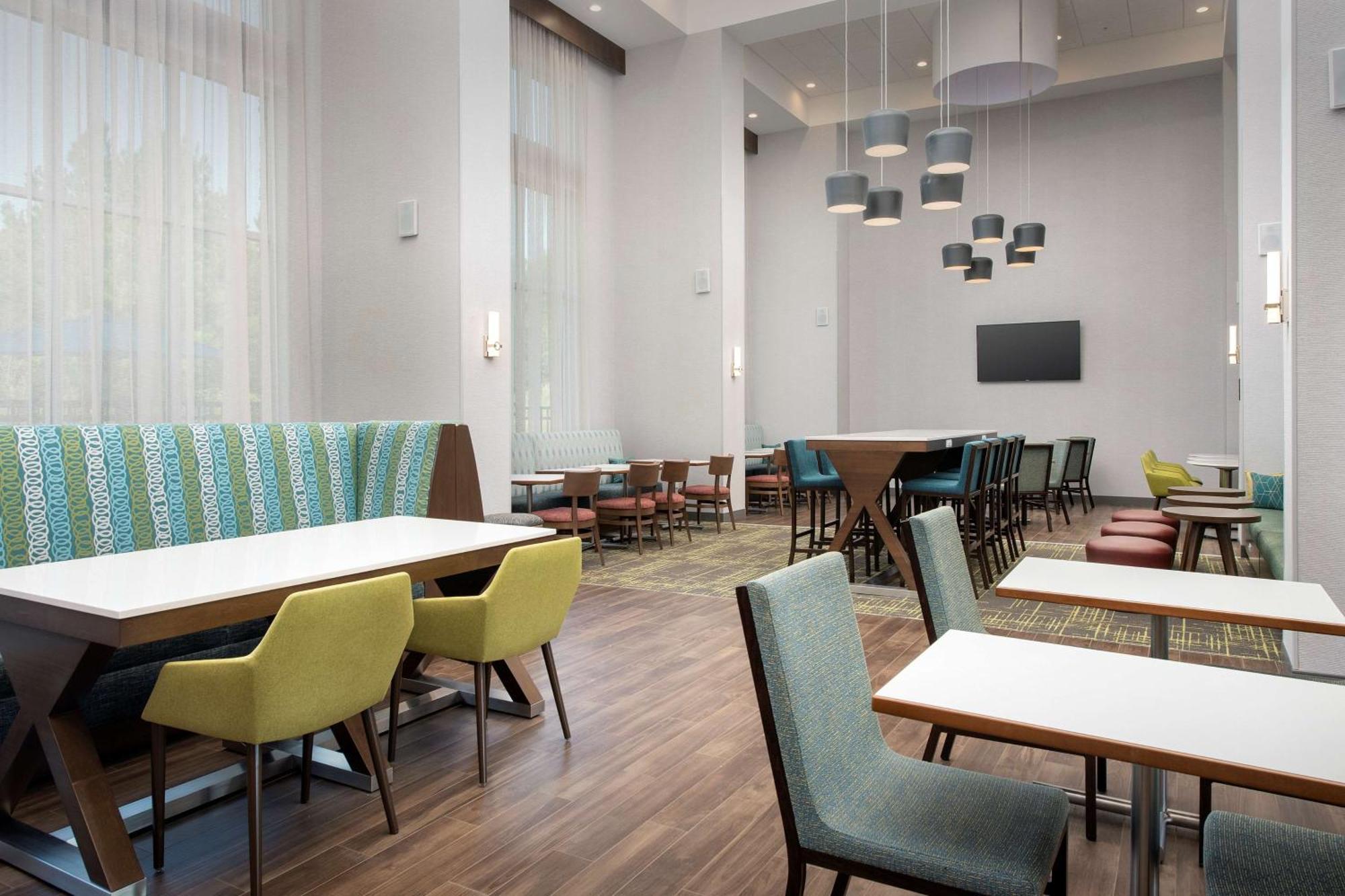 Hampton Inn & Suites Charlotte Airport Lake Pointe Dış mekan fotoğraf